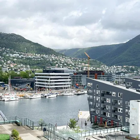 Urban Fjordscape Μπέργκεν